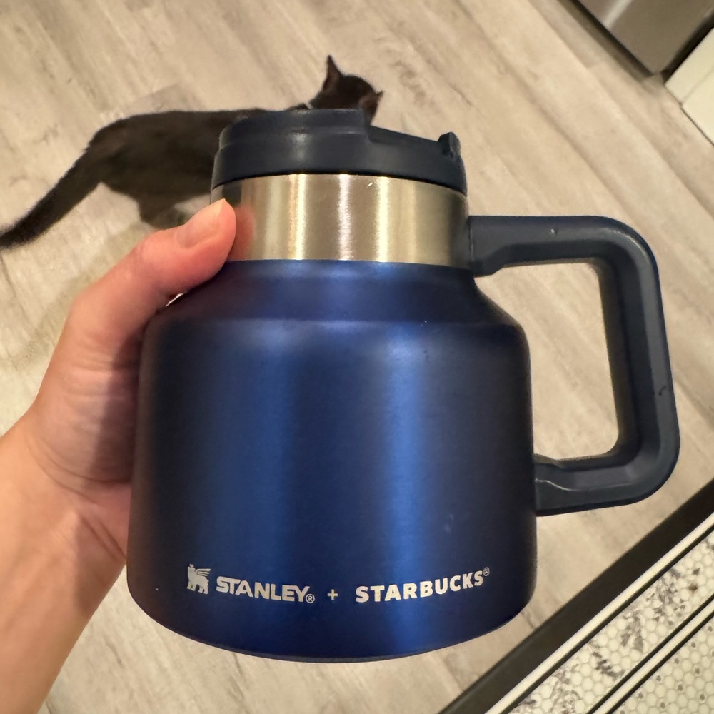Stanley x starbucks royal blue 20oz  desk top mug